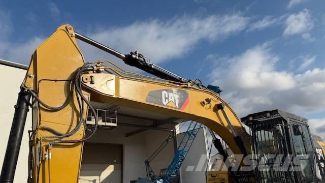 CAT 326 FLN 履带挖掘机
