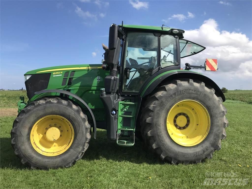 John Deere 6250R 拖拉机/农用车