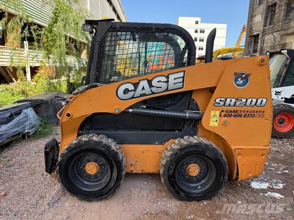 CASE SR 200 滑移装载机