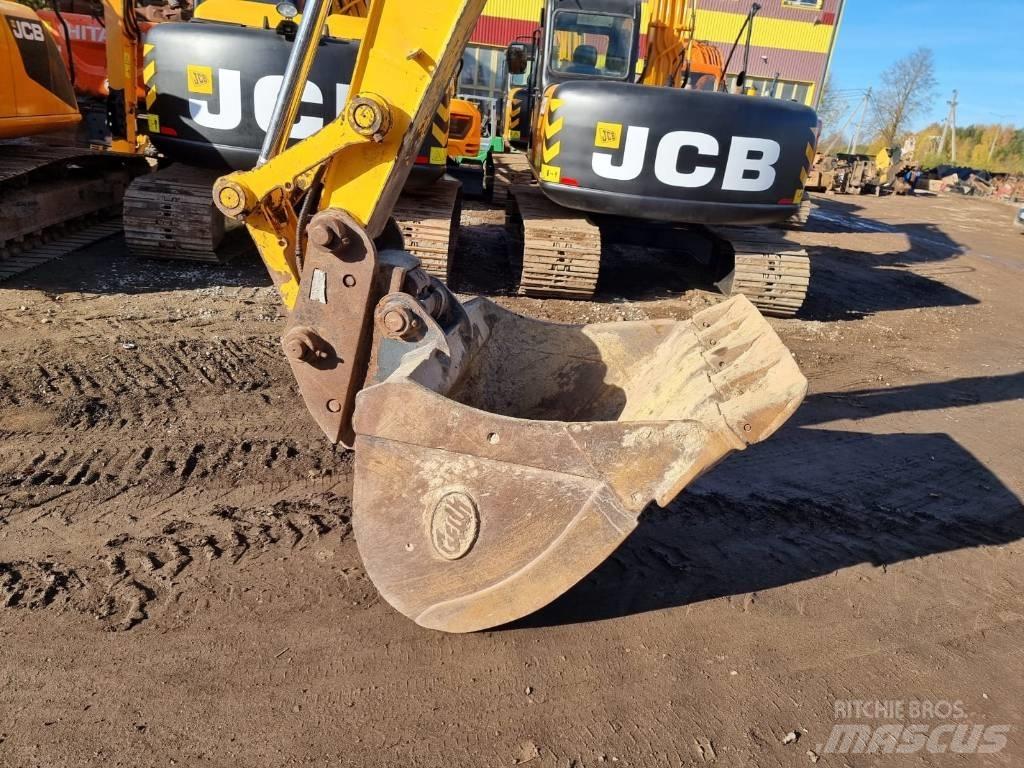 JCB JS 130 LC T4i 履带挖掘机