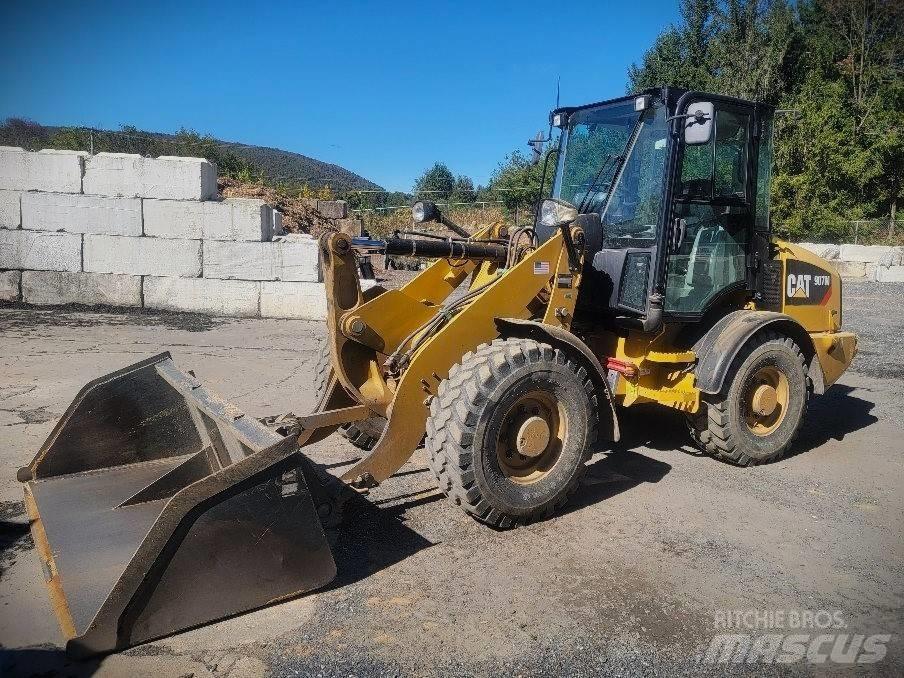 CAT 907 M 轮式装载机