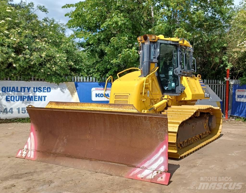 Komatsu D61PXi-24E0 履带式推土机