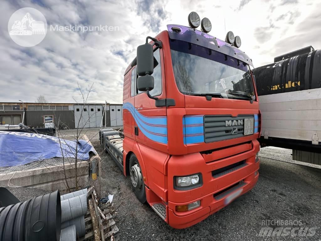 MAN TGX 28.530 LAXO 平板车