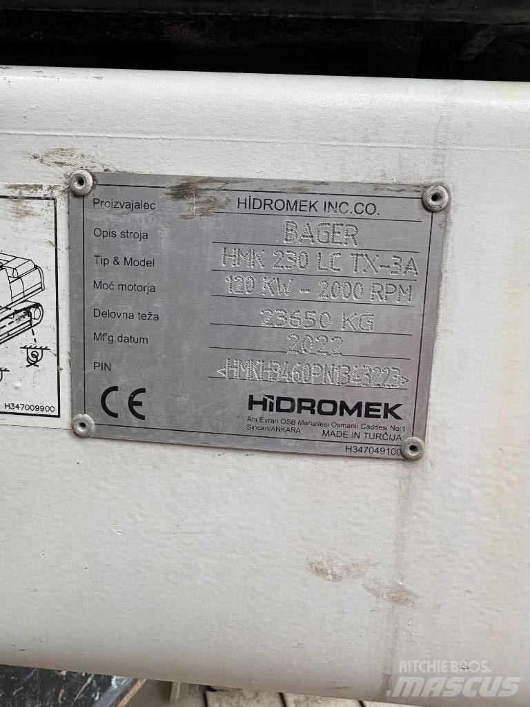 Hidromek 230 LC TX 组装挖掘机