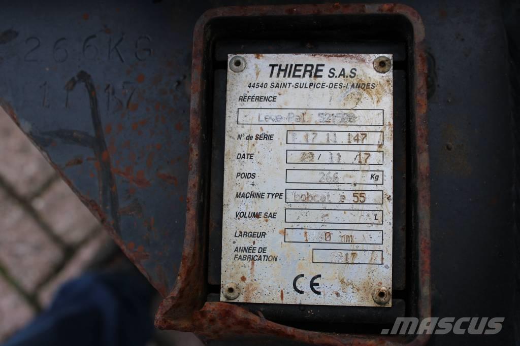 Bobcat E 55 W 轮式挖掘机