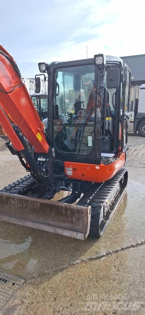 Kubota KX 042-4 小型挖掘机
