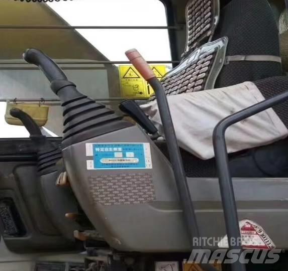 Kato HD 512 V 中型挖掘机