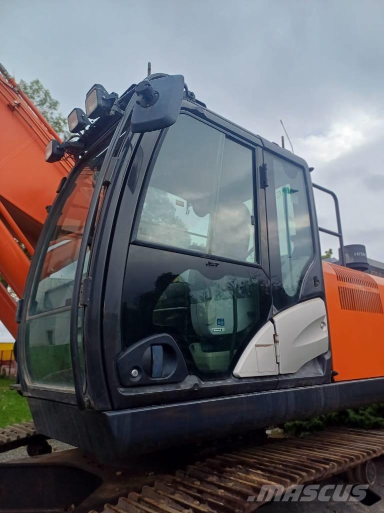 Hitachi ZX350 轮式装载机