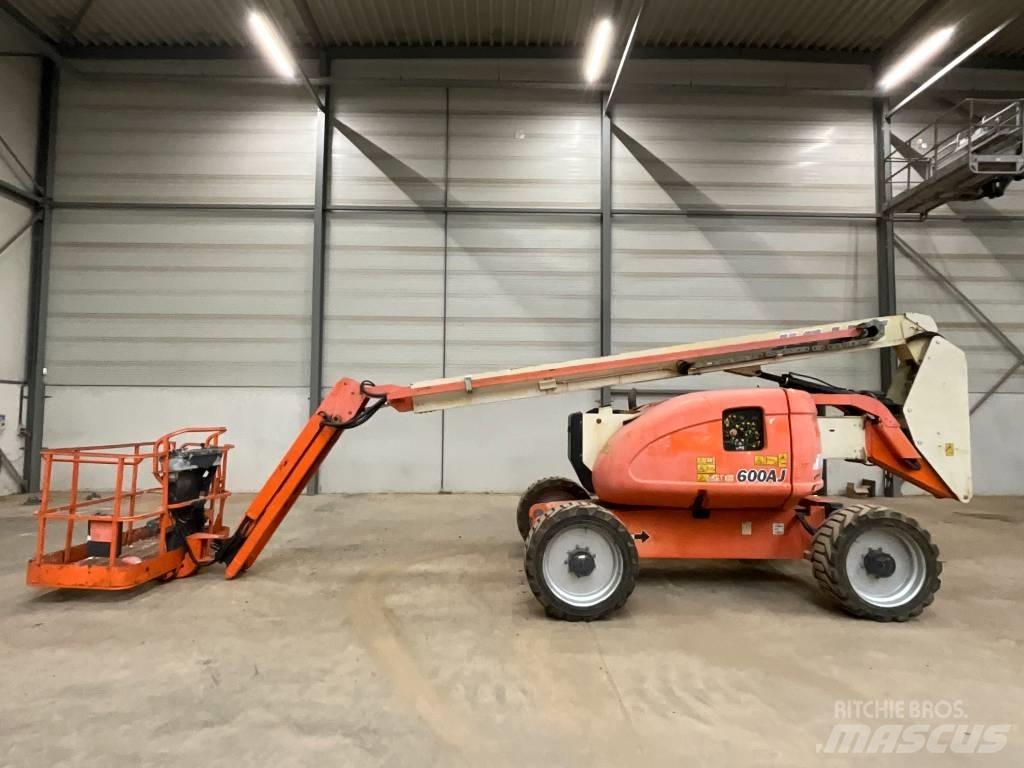 JLG 600 AJ 曲臂高空工作平台
