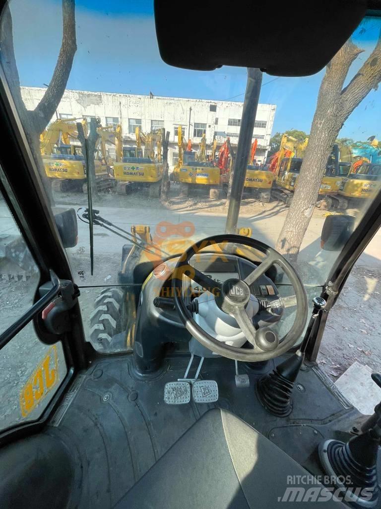 JCB 3 CX 反铲装载机