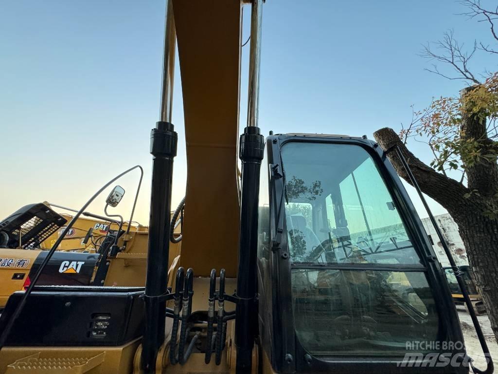 CAT 320D2L 履带挖掘机