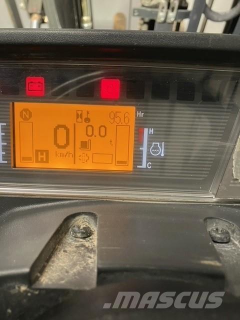 Mitsubishi FD25N3 柴油叉车