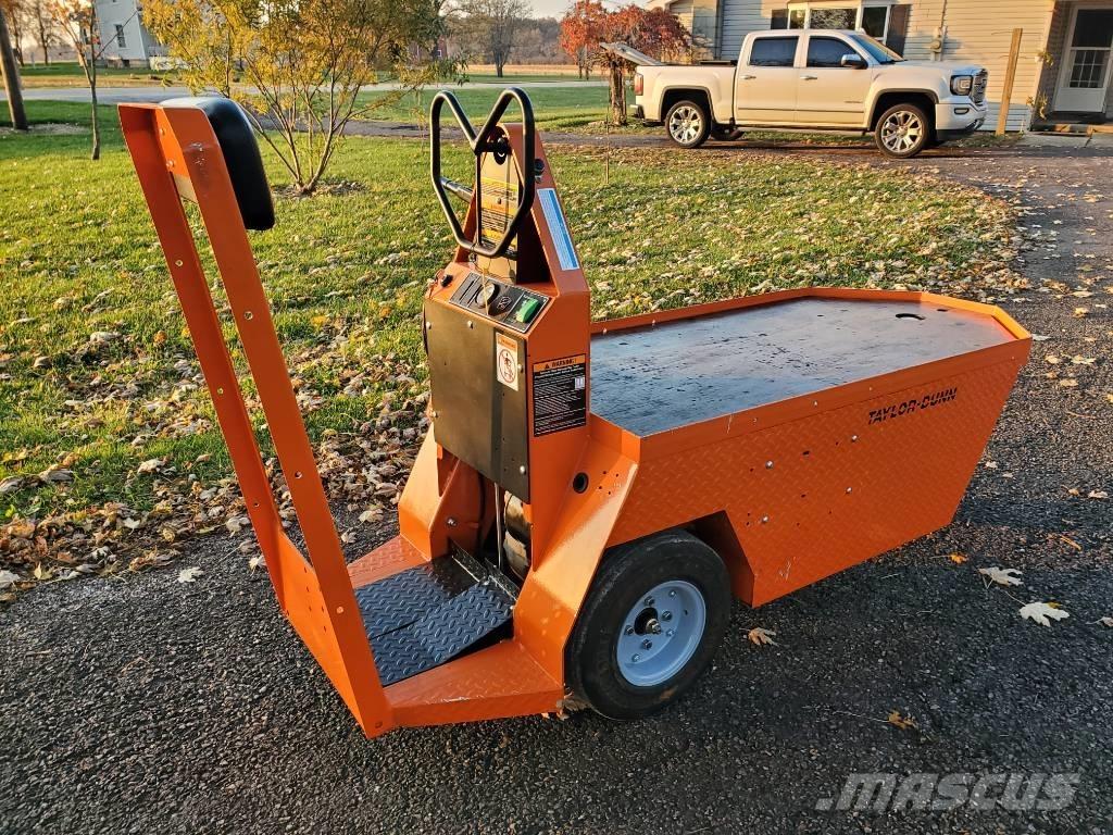 Taylor-Dunn SC090 搬运车