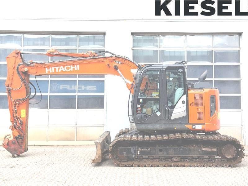 Hitachi ZX 135 US-6 履带挖掘机