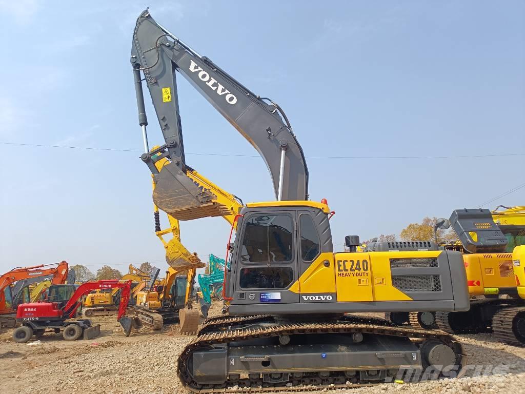 Volvo EC 240 履带挖掘机