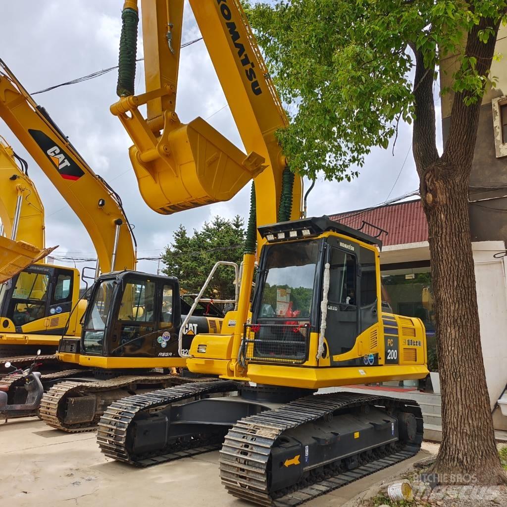 Komatsu PC 200 履带挖掘机