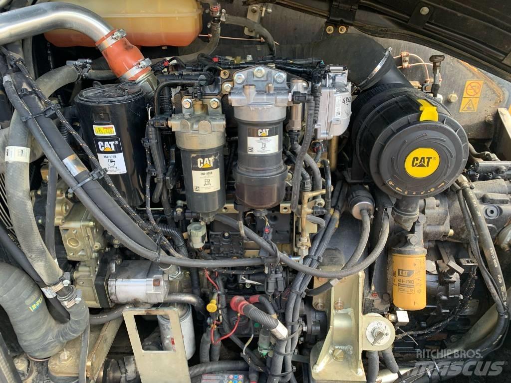 CAT TH 337C 电动叉车