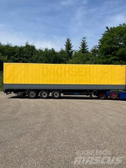 Krone SD Dry-Liner 半挂厢式车