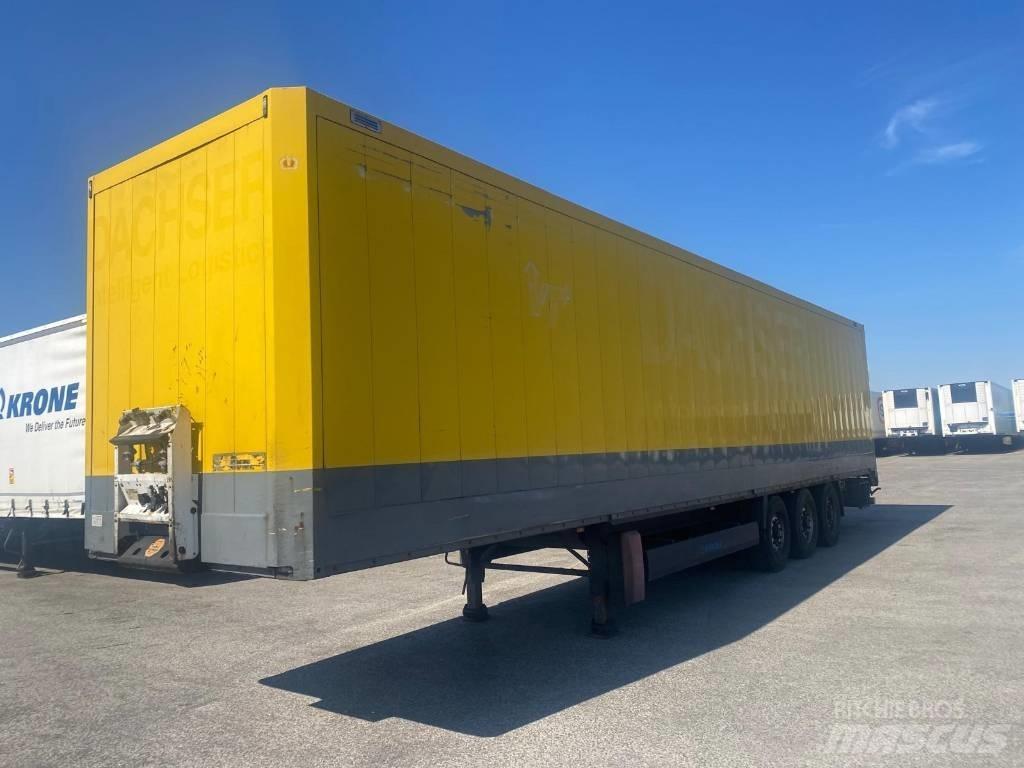 Krone SD Dry-Liner 半挂厢式车