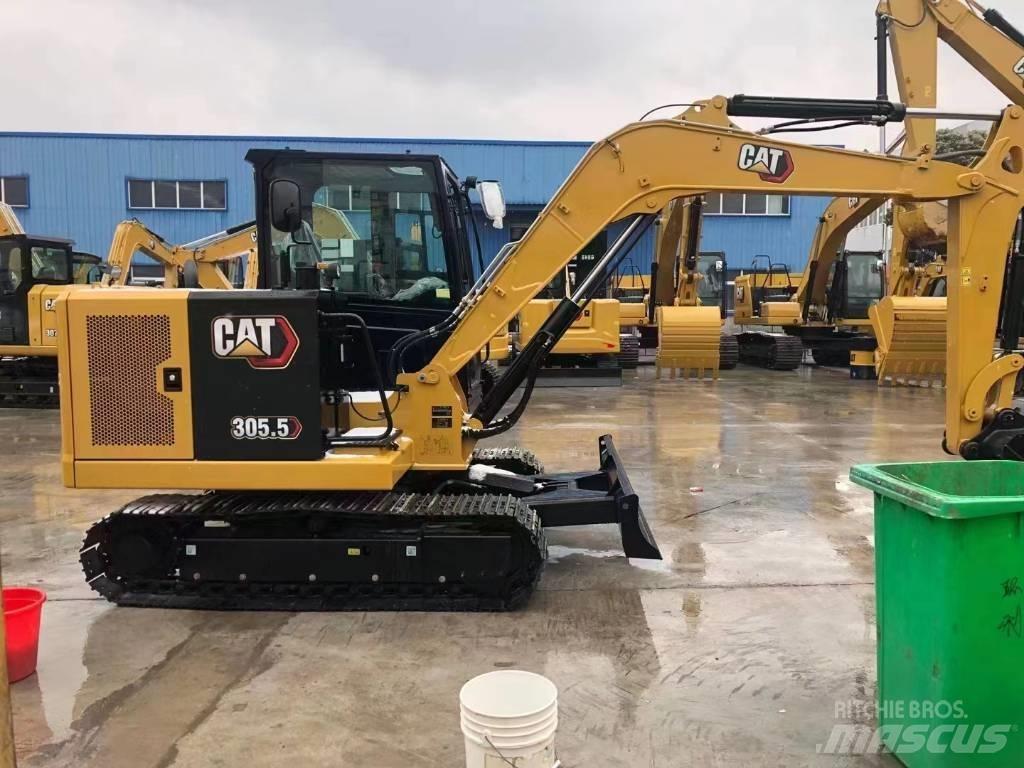 CAT 305.5 小型挖掘机