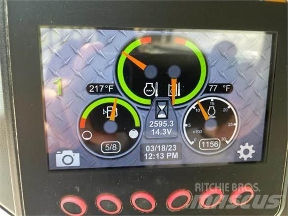 CAT 289D 滑移装载机