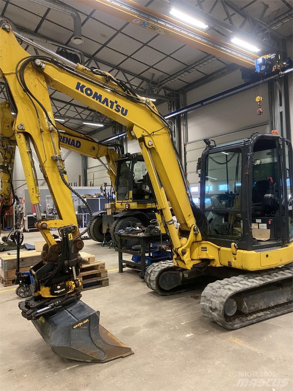 Komatsu PC55MR-5 小型挖掘机
