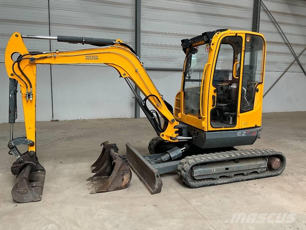 Neuson EZ 38 小型挖掘机