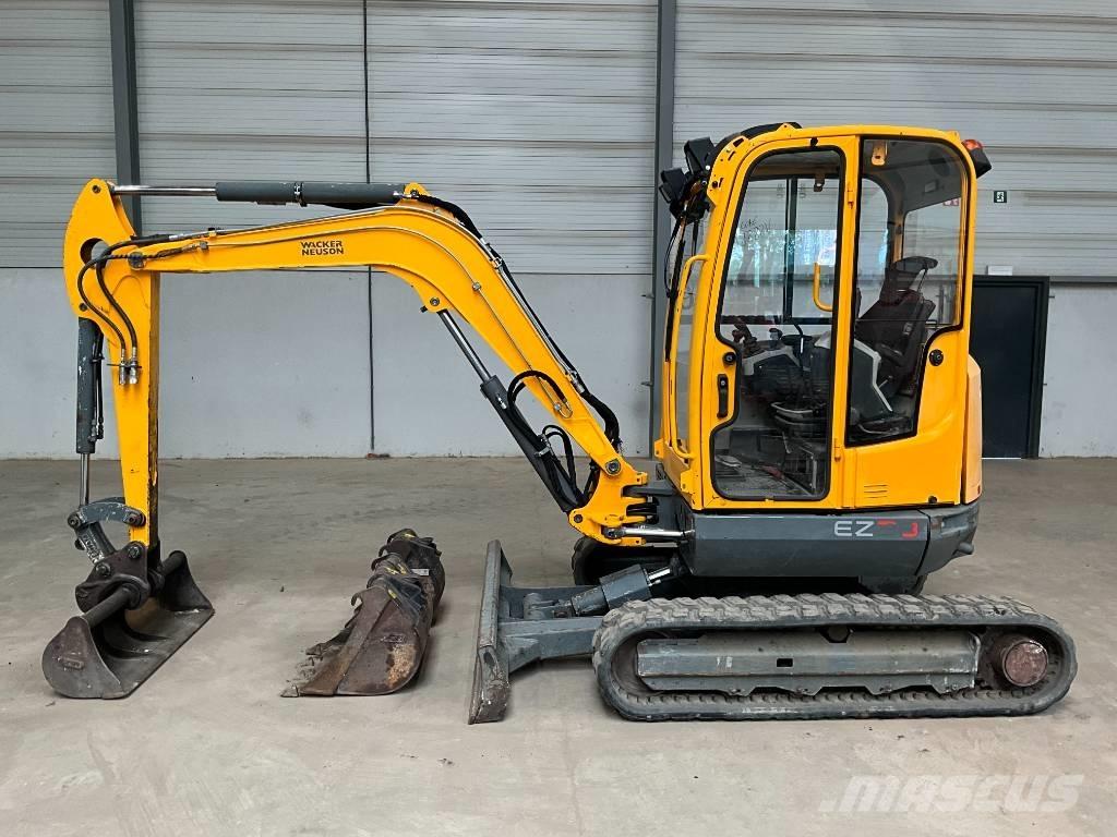 Neuson EZ 38 小型挖掘机