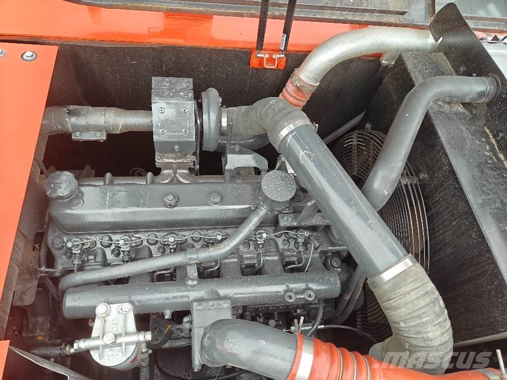 Doosan 225 LCA 履带挖掘机