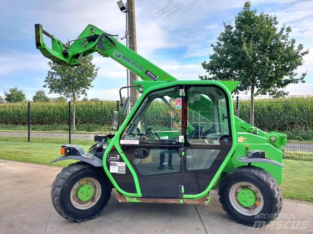 Merlo P25.6 伸缩臂叉装车|叉装车