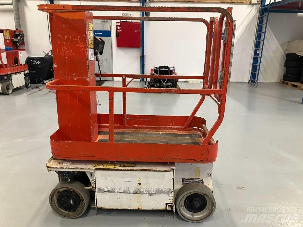 JLG 1230 ES 客货电梯