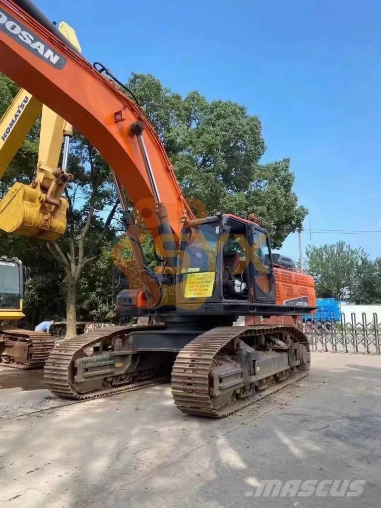 Doosan DX530 LC 履带挖掘机