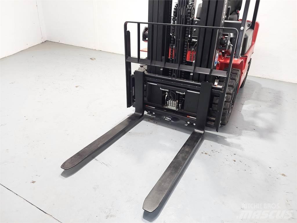  EFL252 Litio 电动叉车