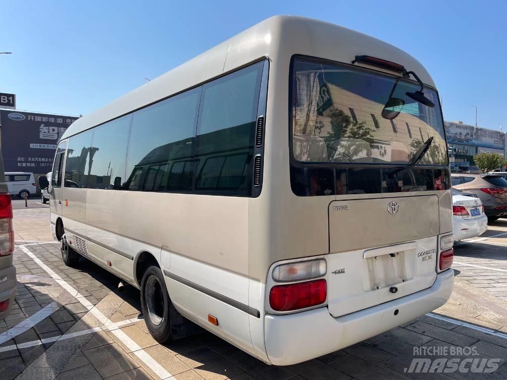Toyota Coaster Bus 迷你巴士