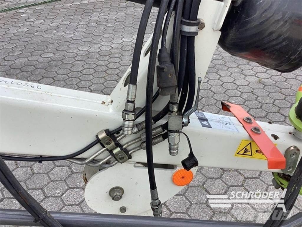 CLAAS LINER 2800 料堆整形机