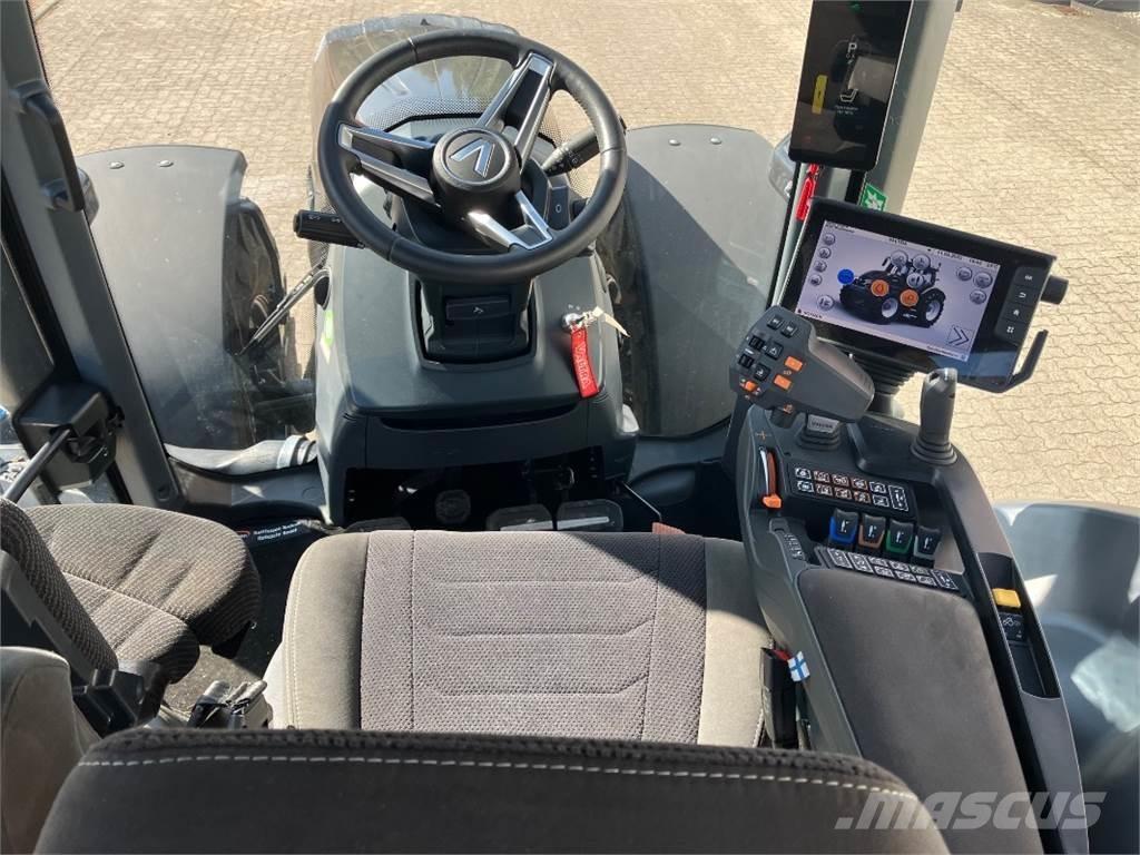 Valtra Q245 拖拉机/农用车