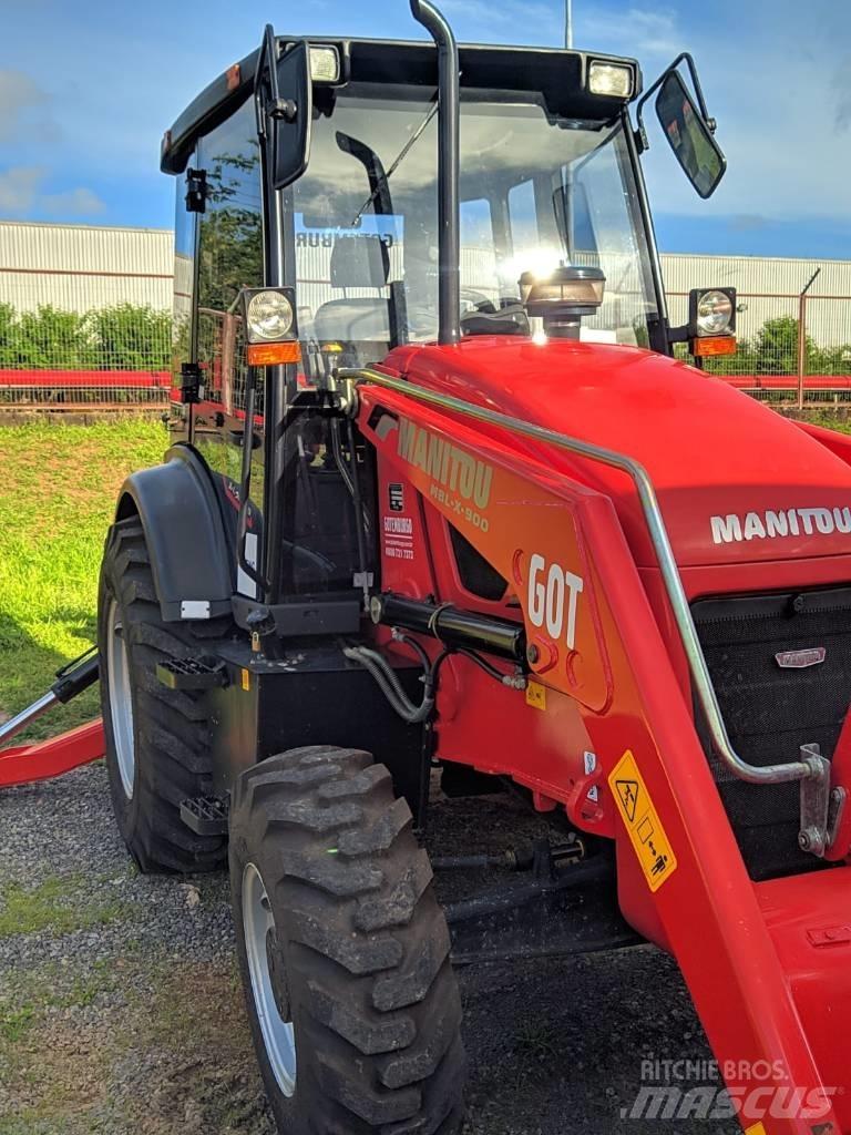 Manitou MBL-X 900 反铲装载机