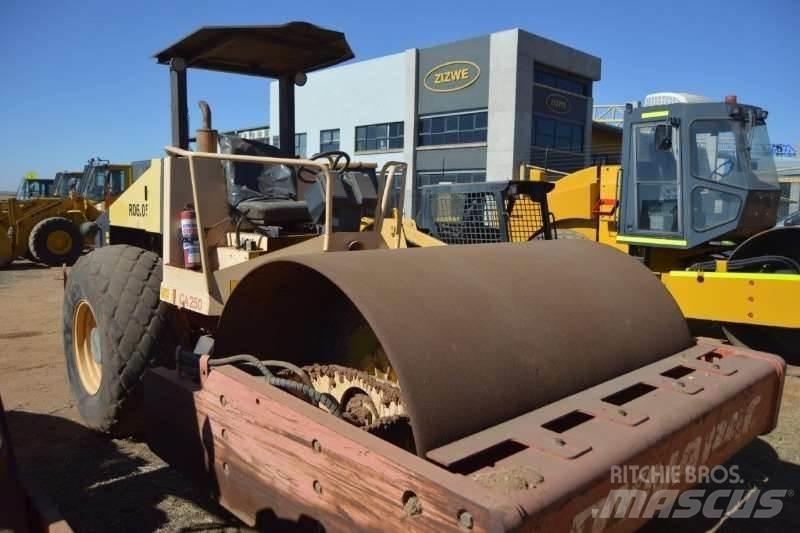 Dynapac CA250D 复合式压路机