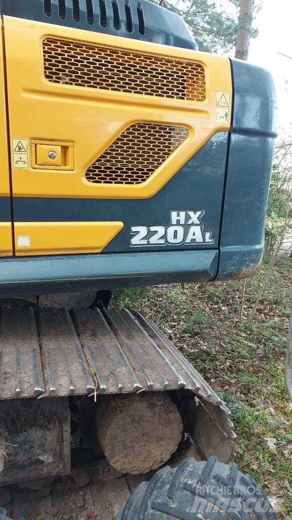 Hyundai HX220AL 履带挖掘机