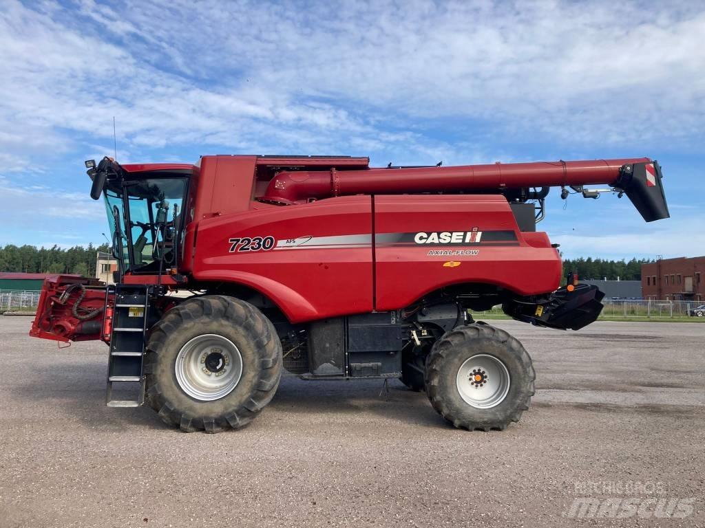 Case IH 7230 联合收割机
