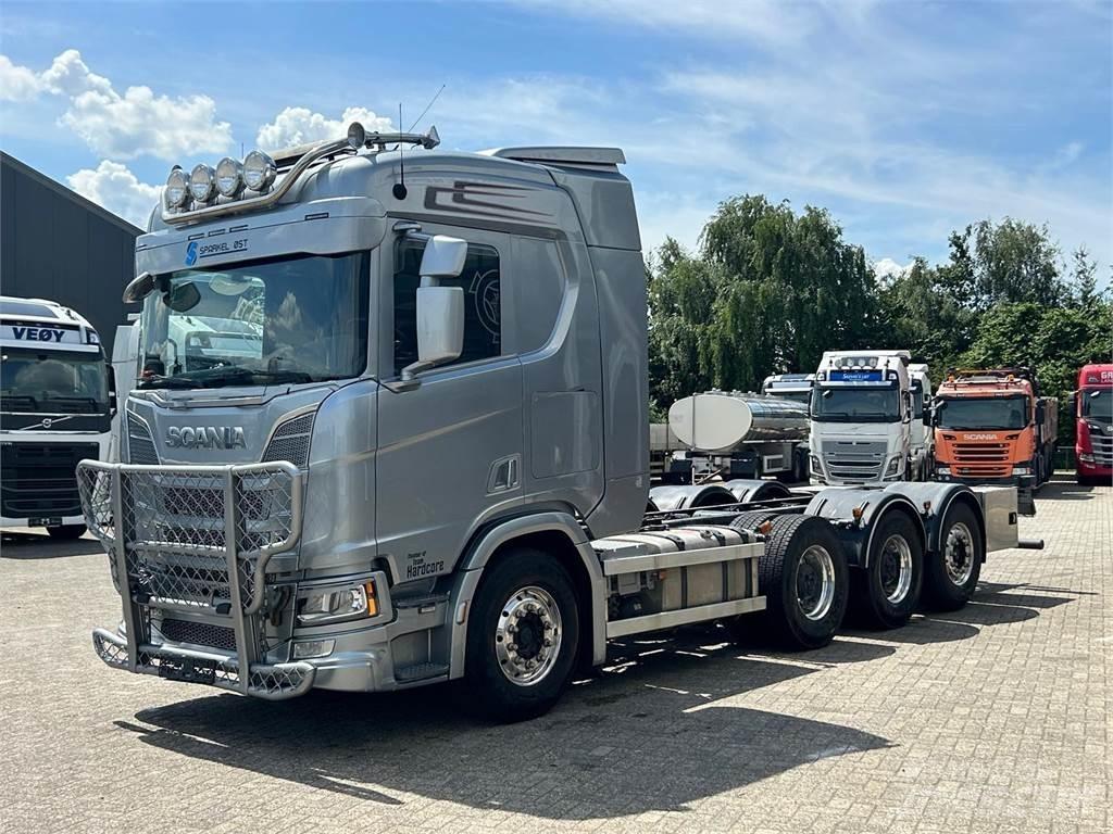 Scania R650 8x4 平板车