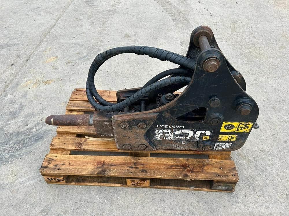 JCB HM033T 反铲装载机
