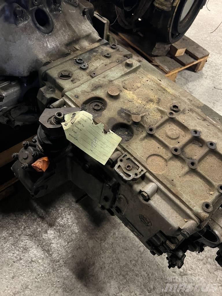 Deutz F8L413 发动机