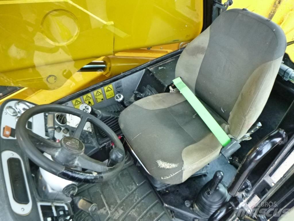 JCB 535-125 伸缩臂叉装车|叉装车