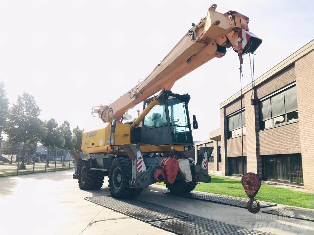Sennebogen S 613 M 轮式挖掘机