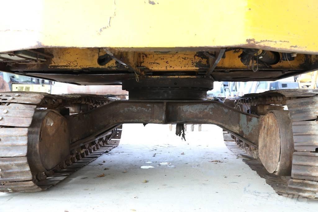 Kato HD 250 V II 履带挖掘机