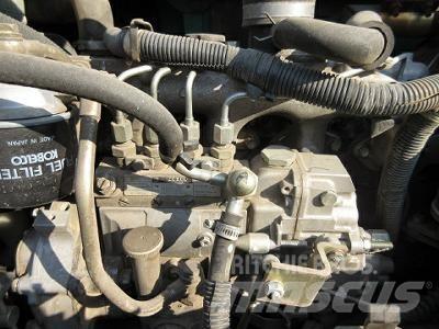 Kobelco SK75UR-3ES 中型挖掘机