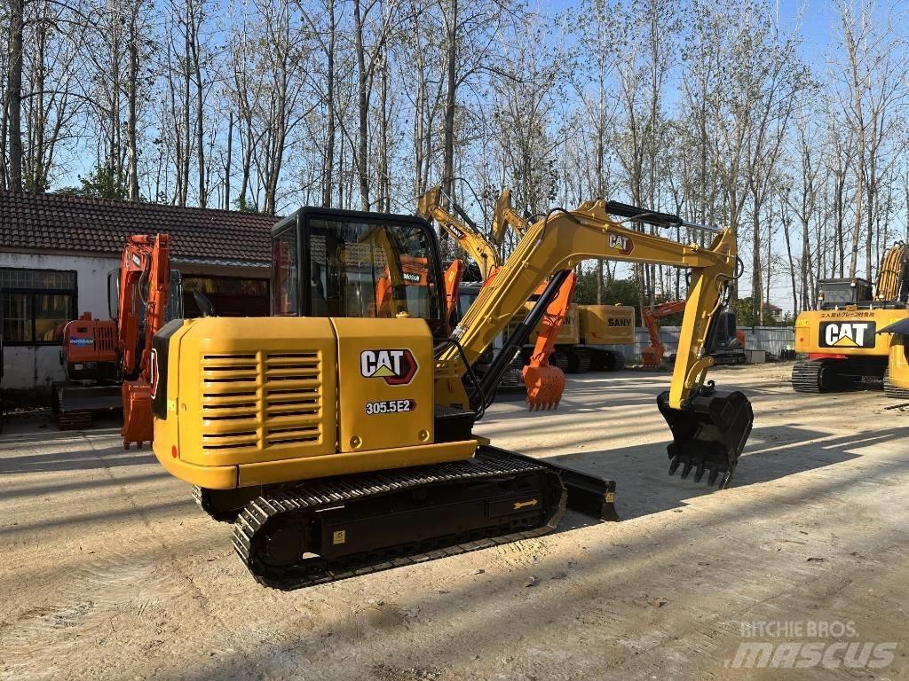 CAT 305.5E 小型挖掘机