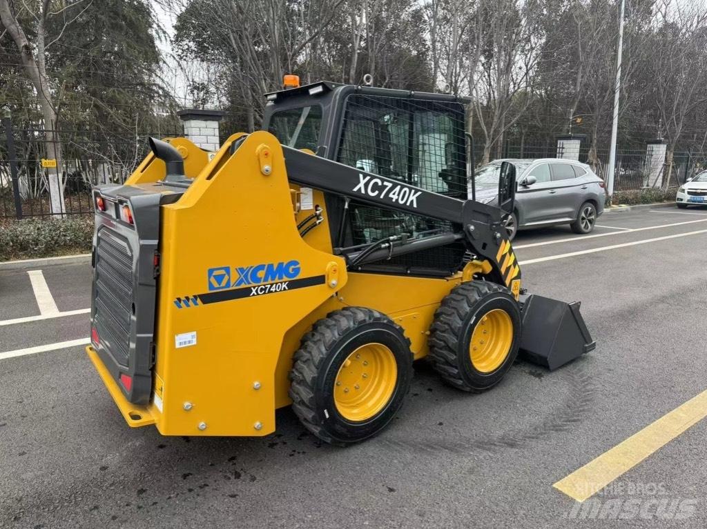 XCMG XC740K 滑移装载机