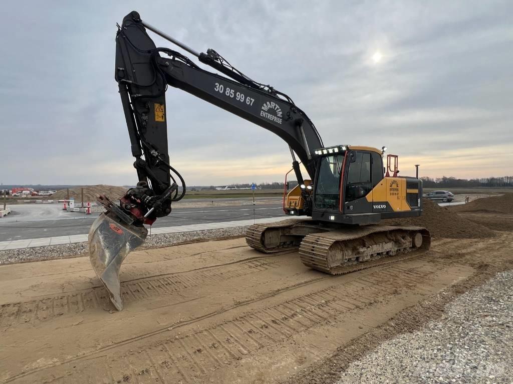 Volvo EC220EL 履带挖掘机